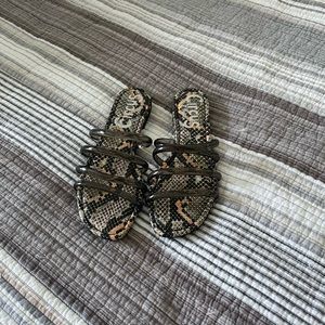 CIRCUS SAM EDELMAN SANDALDS